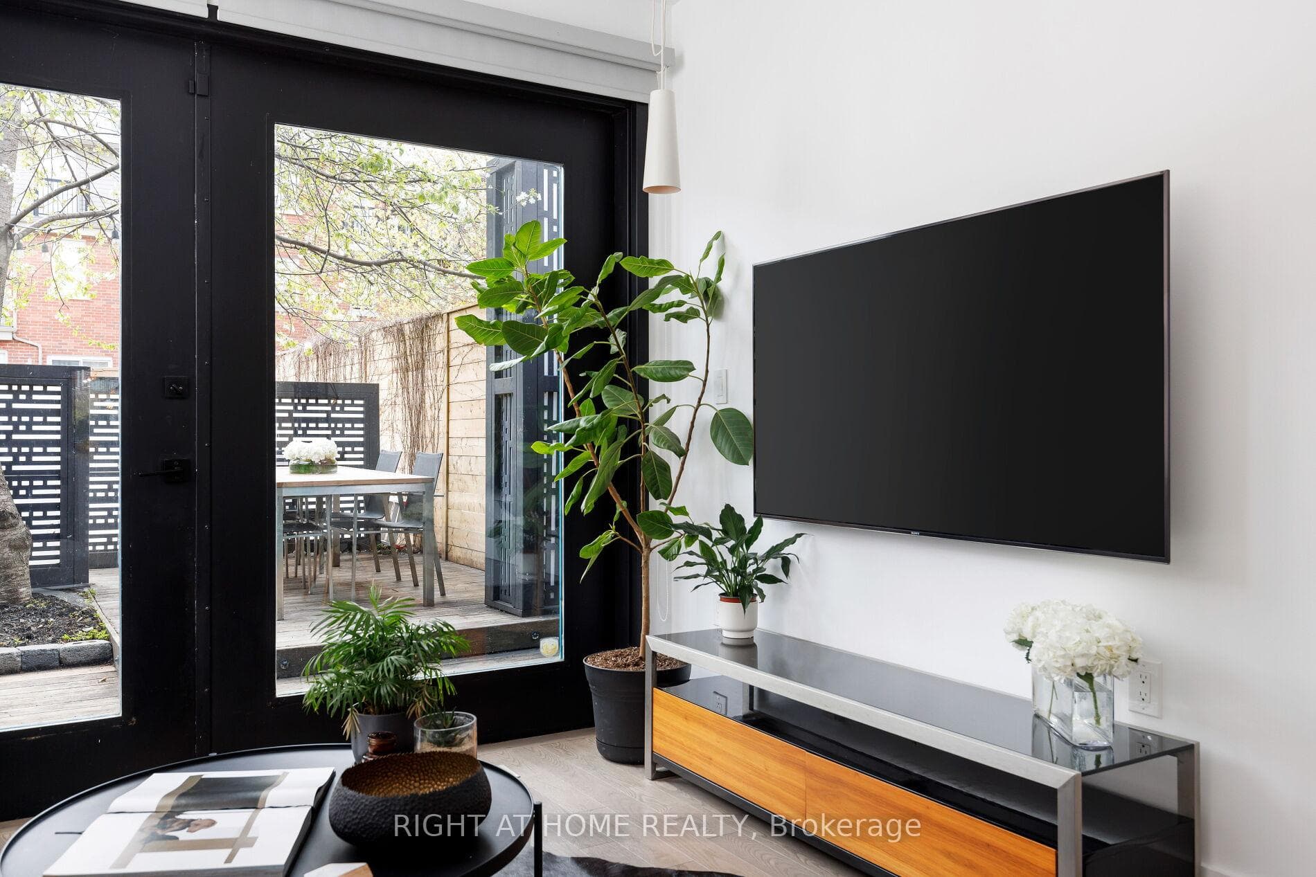 128 Hamilton Street photo 21