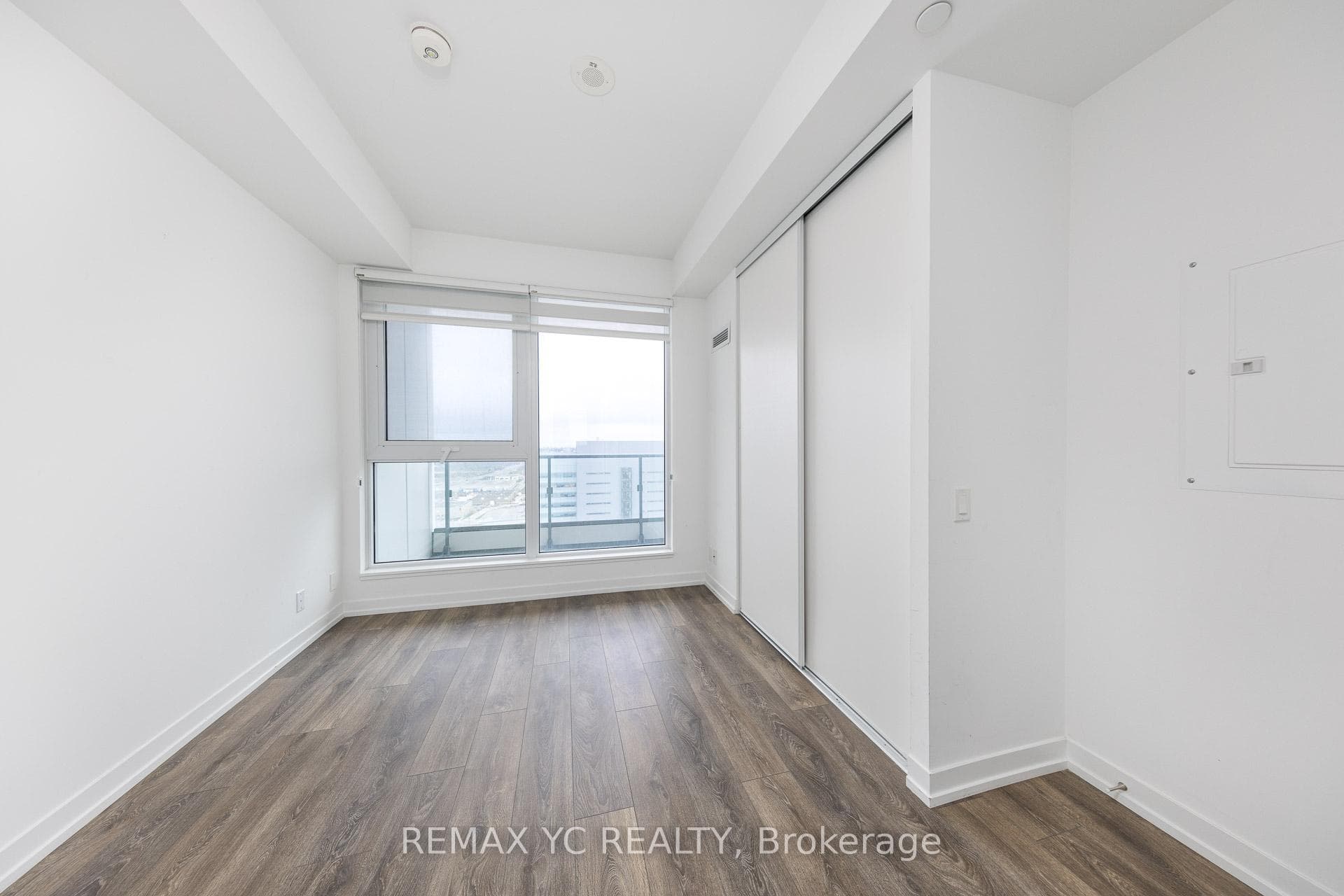 5 Buttermill Avenue Unit 2709 photo 14