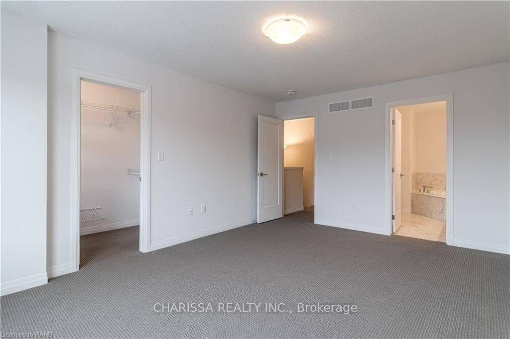 30 Greenwich Avenue photo 20