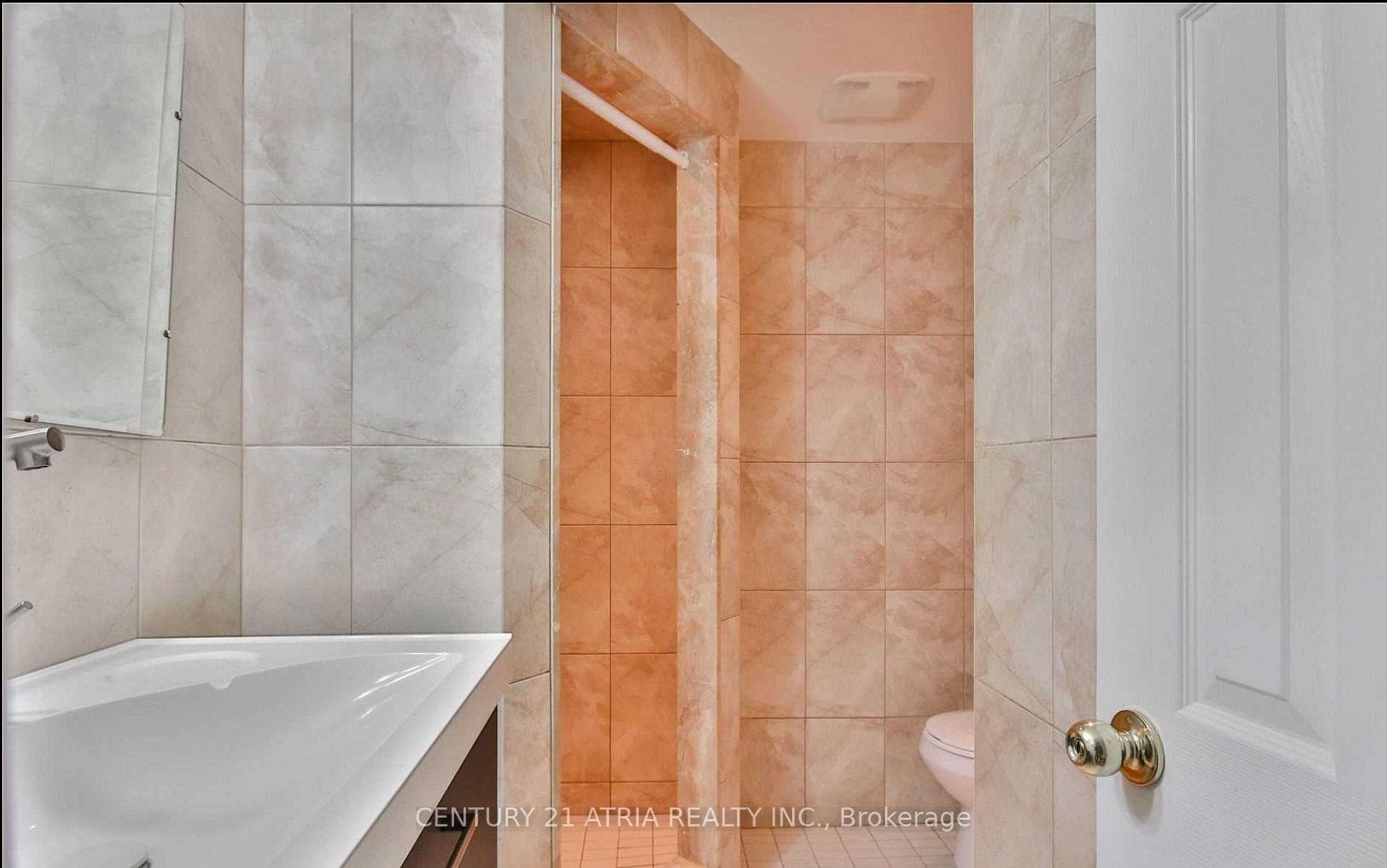 243 Harrygan Crescent photo 18