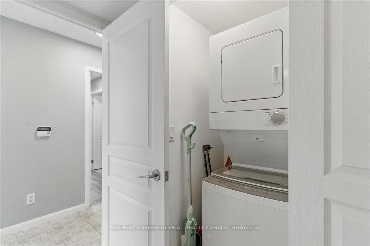 18 yonge Street Unit 2903 photo 26