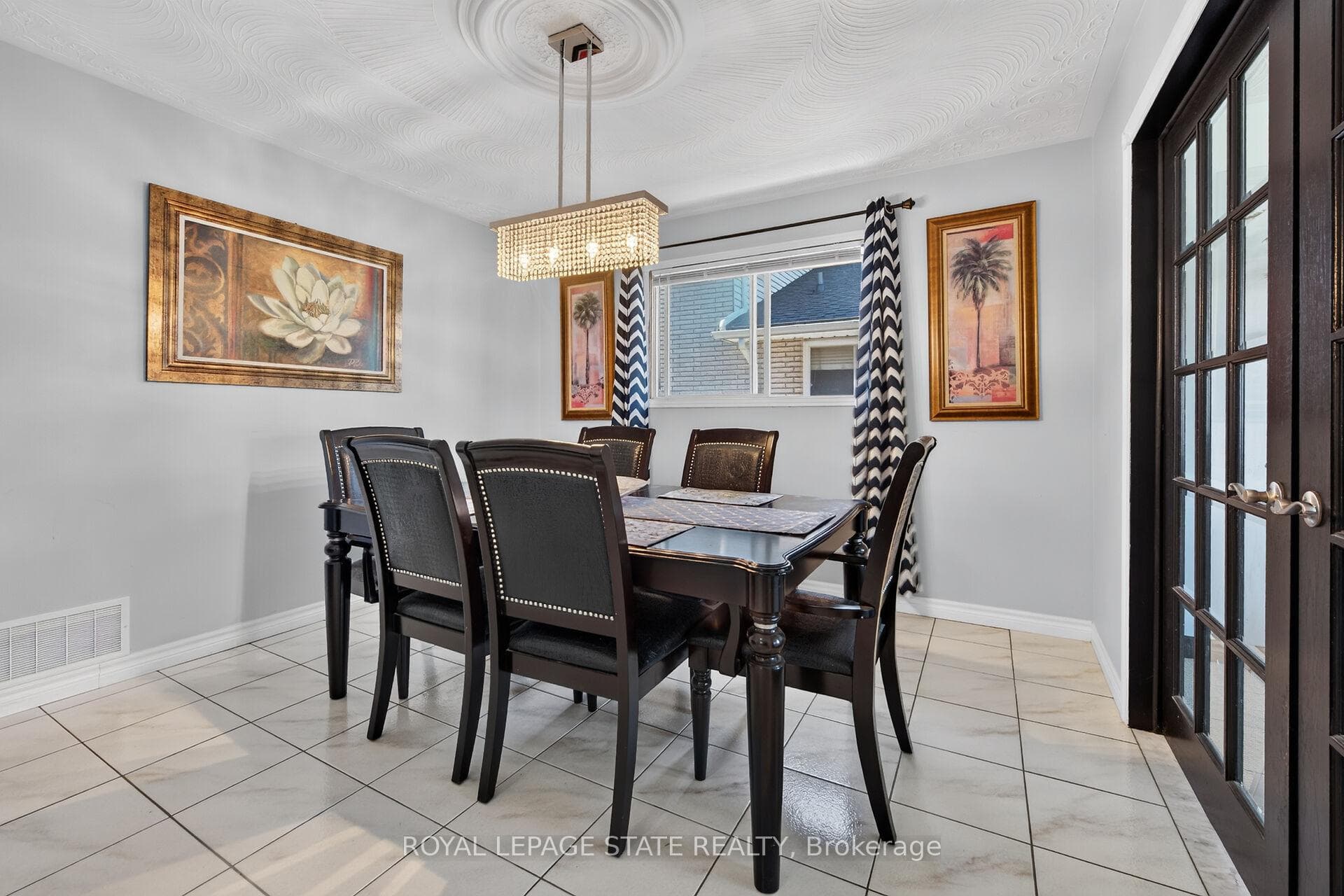 15 Ellen Avenue photo 13