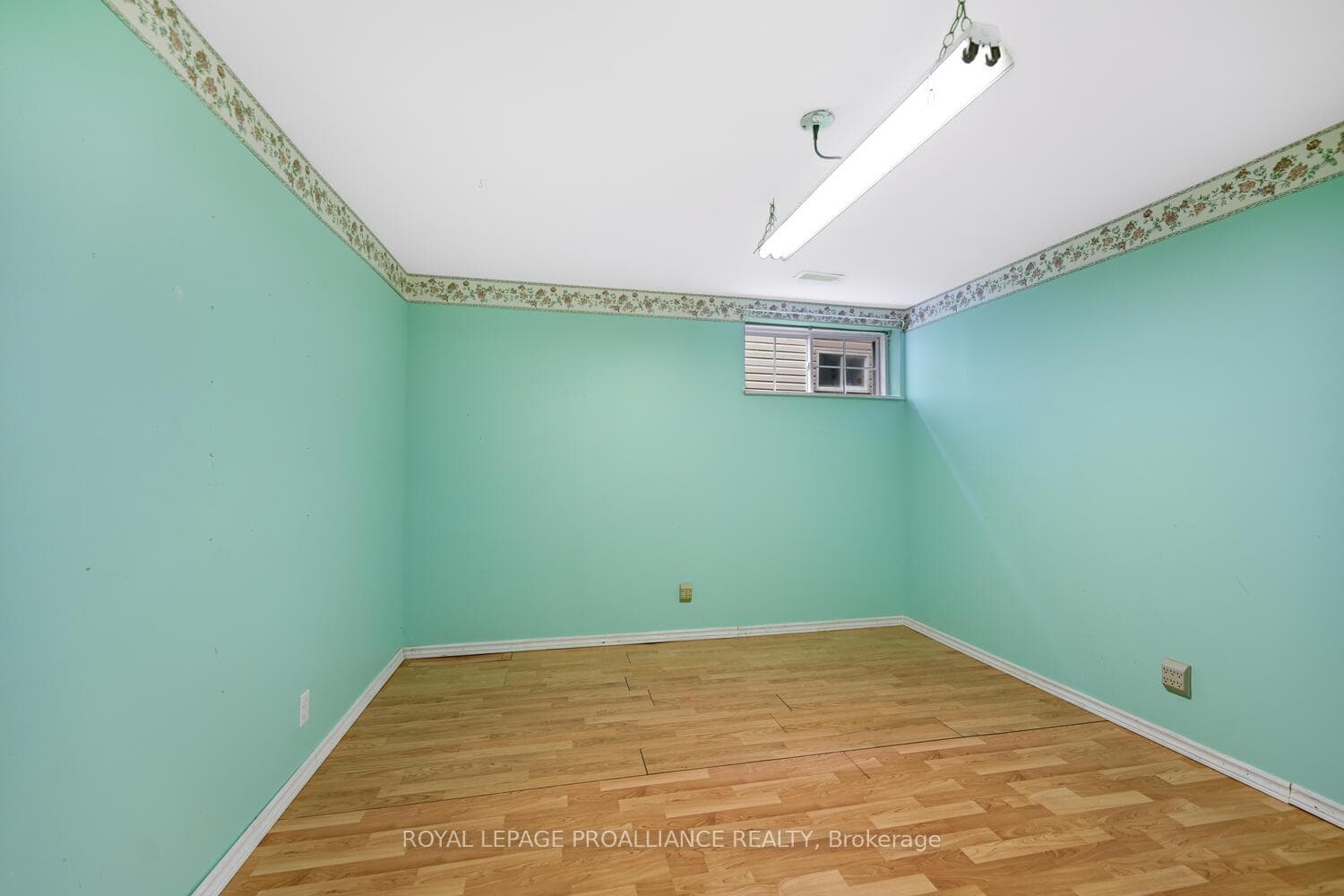 1003 Montrose Street photo 23
