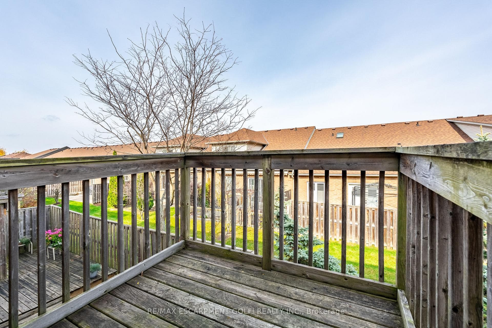 566 Southridge Drive Unit 32 photo 14