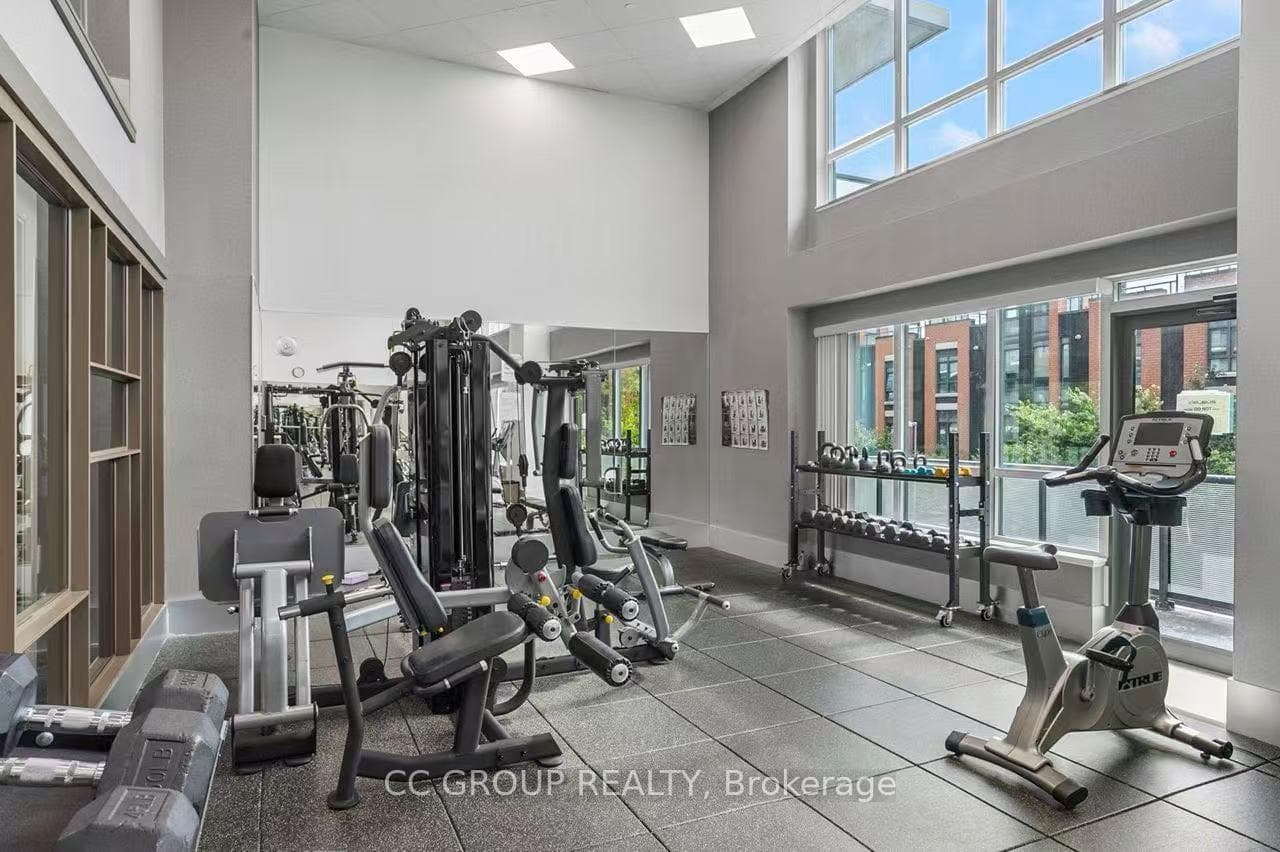 68 Canterbury Place Unit 316 photo 9