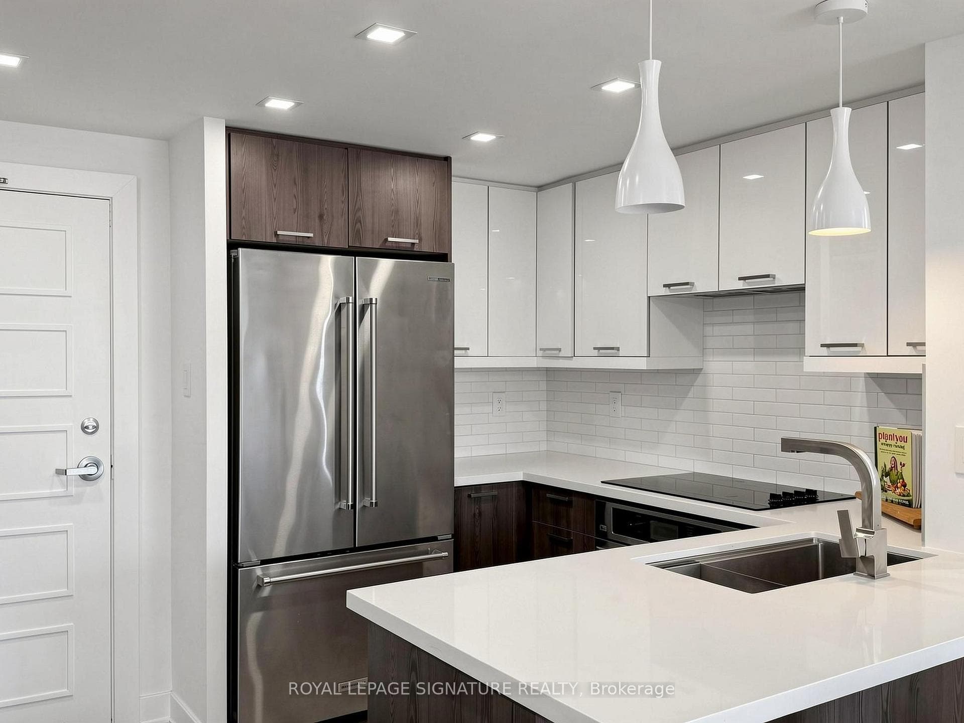 705 King Street Unit 1603 photo 15