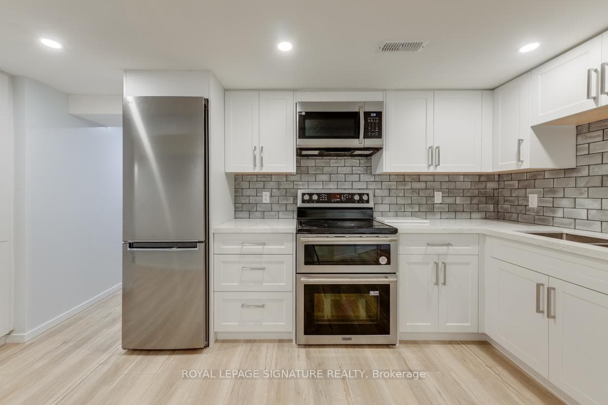 37 Archerhill Drive Unit Lower photo 6