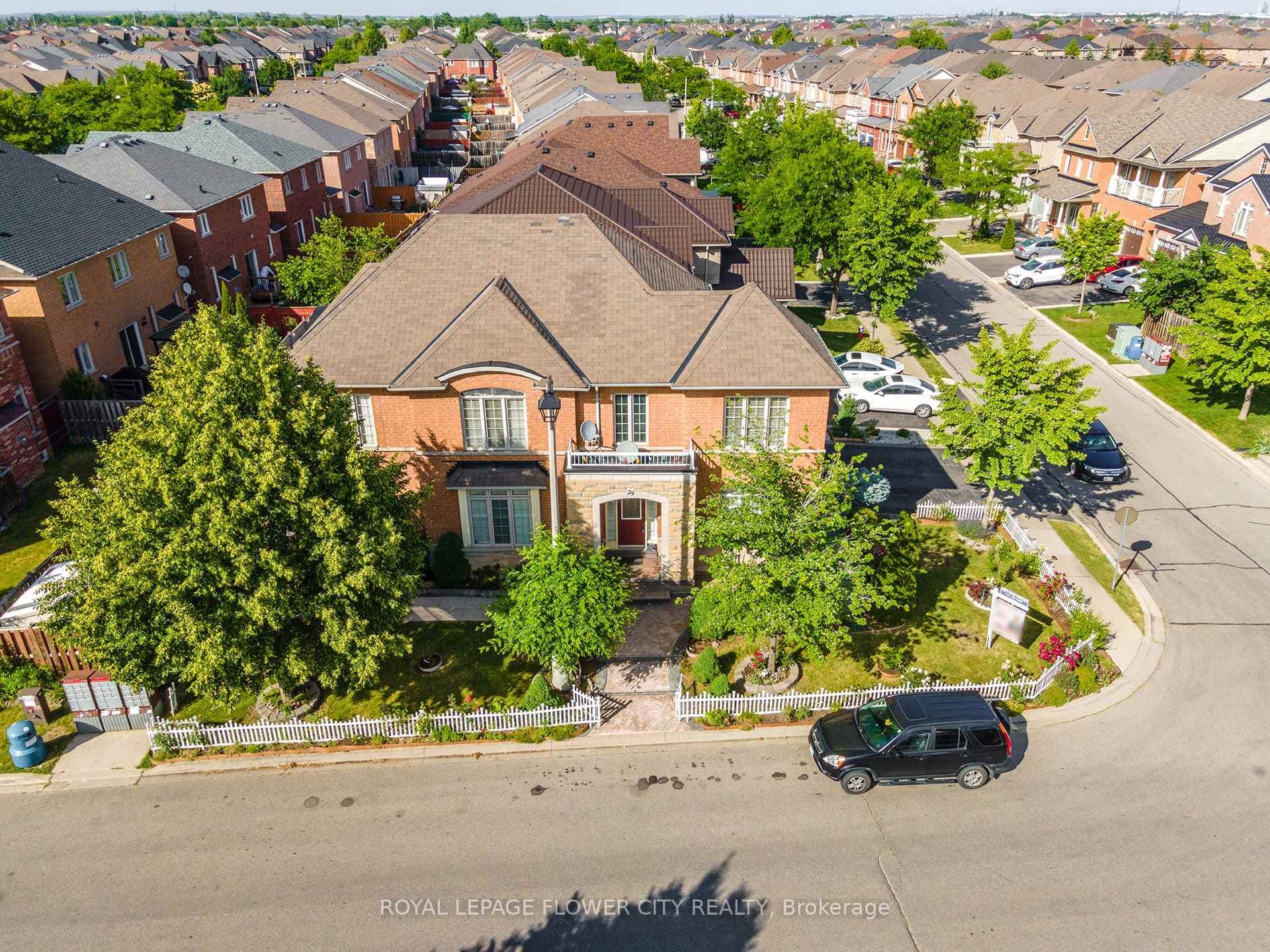 29 Long Meadow Road photo 1
