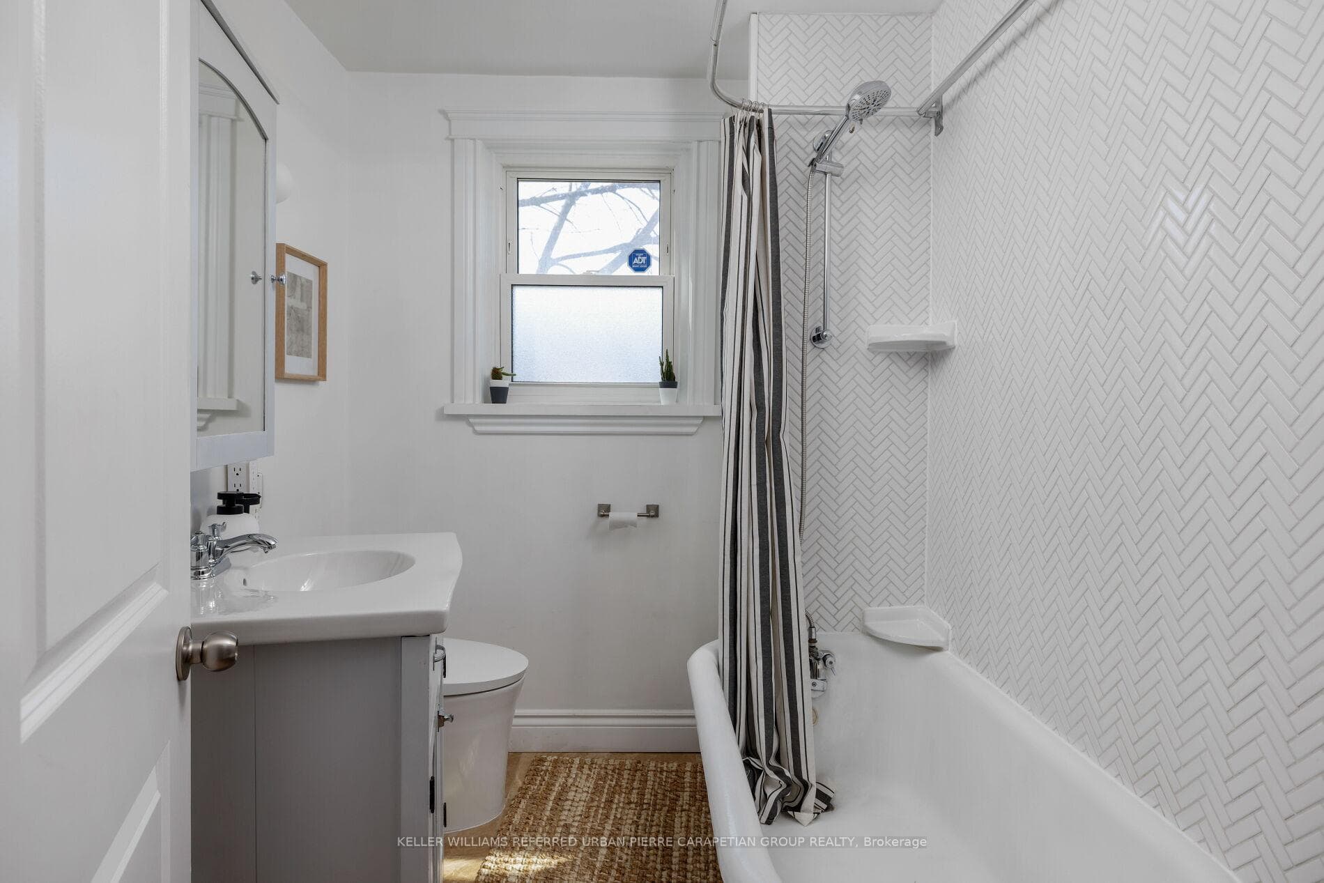 158 Galt Avenue photo 38