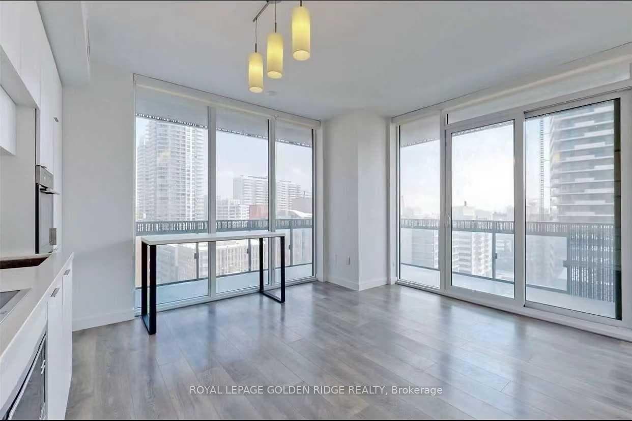 8 Eglinton Avenue Unit #2011 photo 4