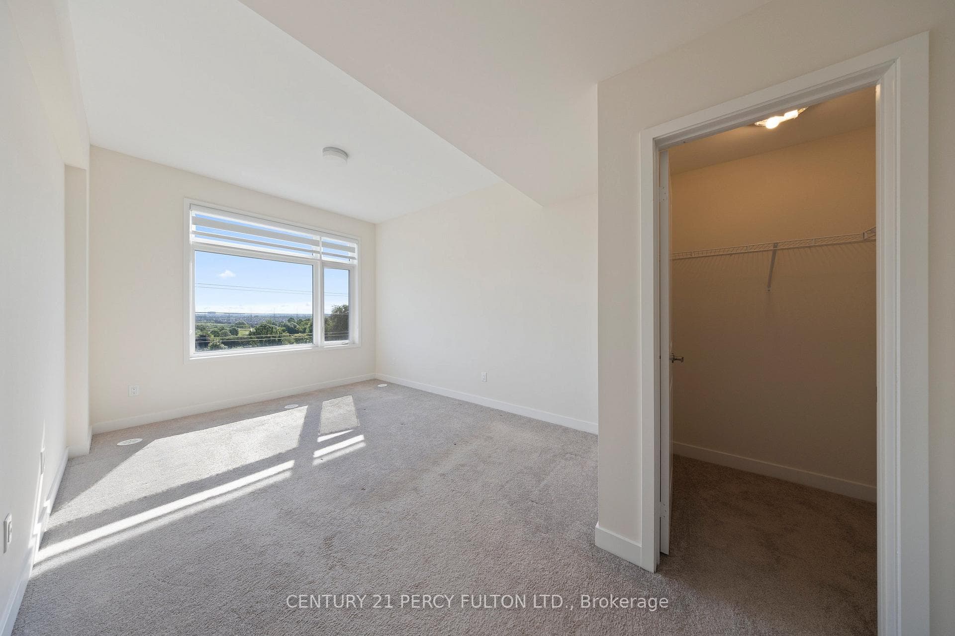 2550 Castlegate Crossing Drive Unit 318 photo 27