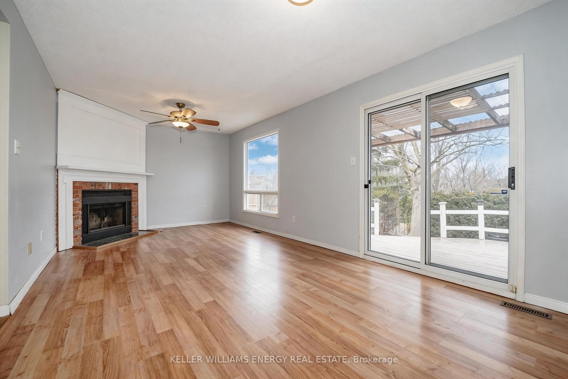 Family Room/Breakfast Area