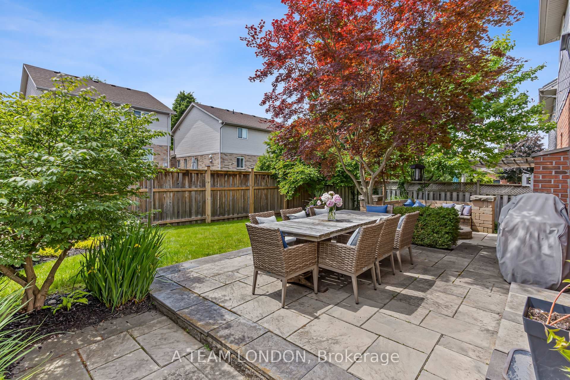16 Cedarwood Crescent photo 37