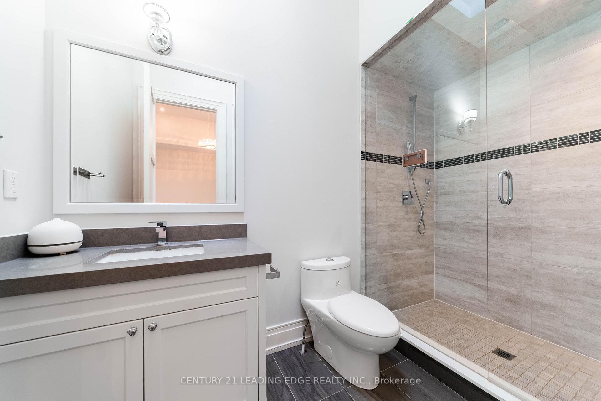 256 Park Home Avenue photo 30