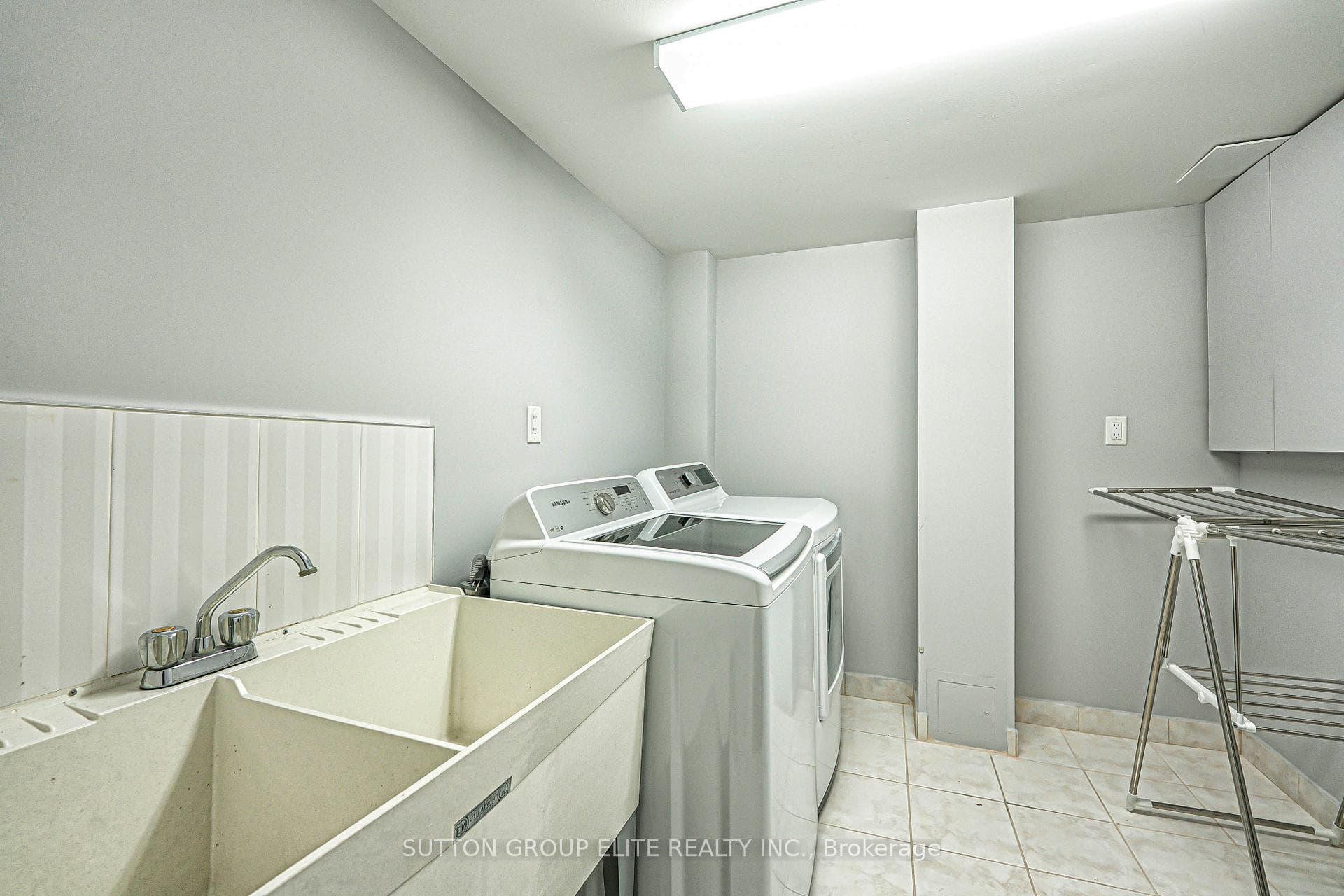 298 Fredericksburg Court photo 40