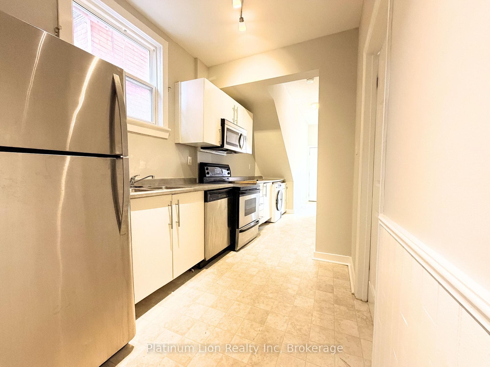 92 Grant Avenue Unit 1 photo 7