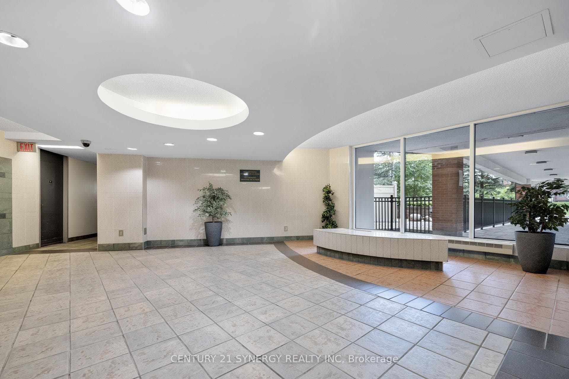 2020 Jasmine Crescent Unit 1410 photo 2