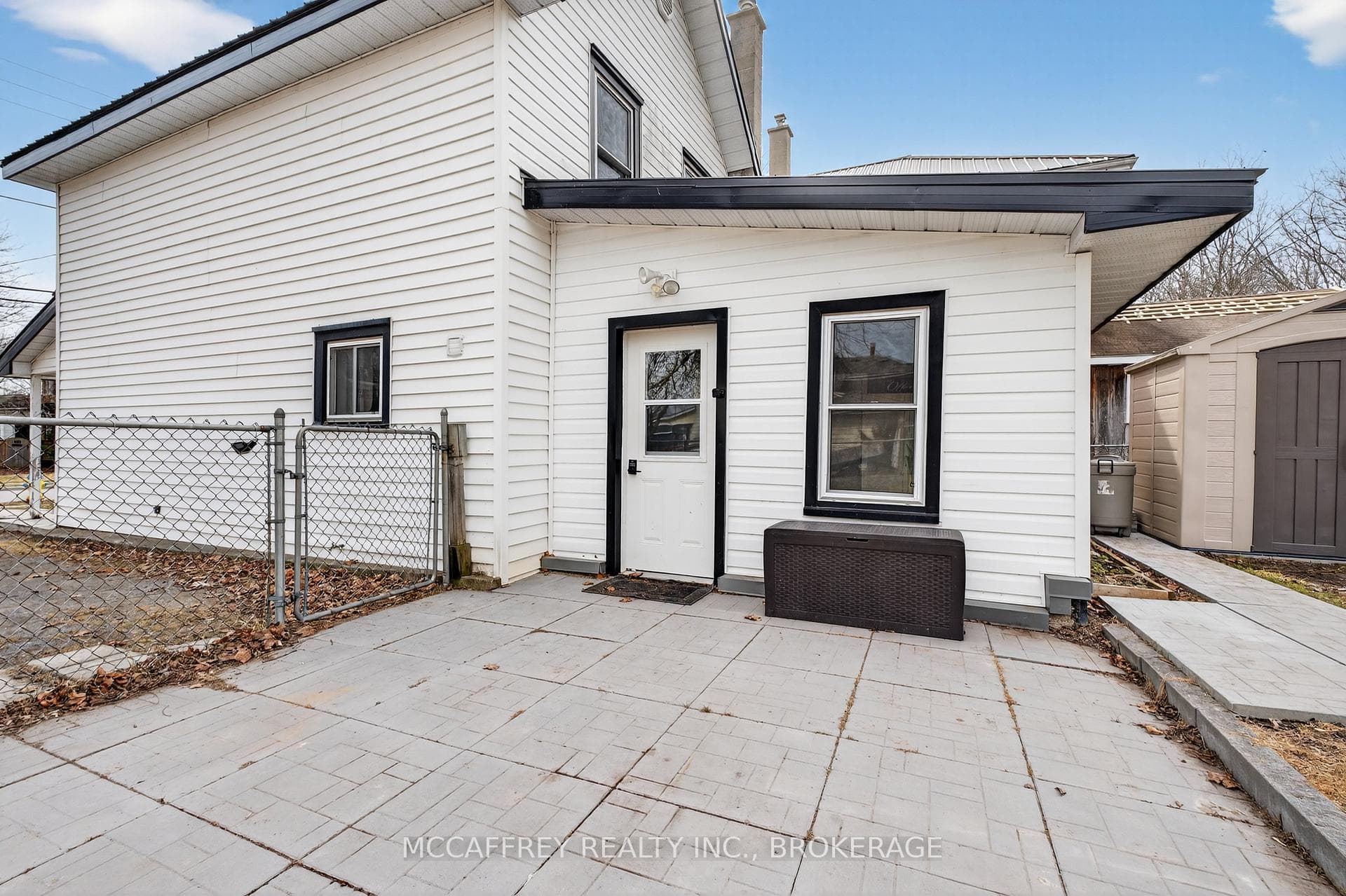 427 Thomas Street photo 27