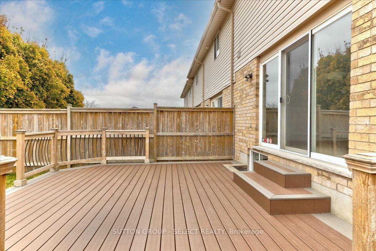 115 TEMPLEWOOD Drive photo 35