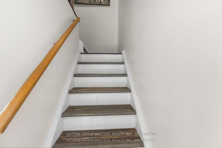 19 MacPherson Avenue Unit 28 photo 19