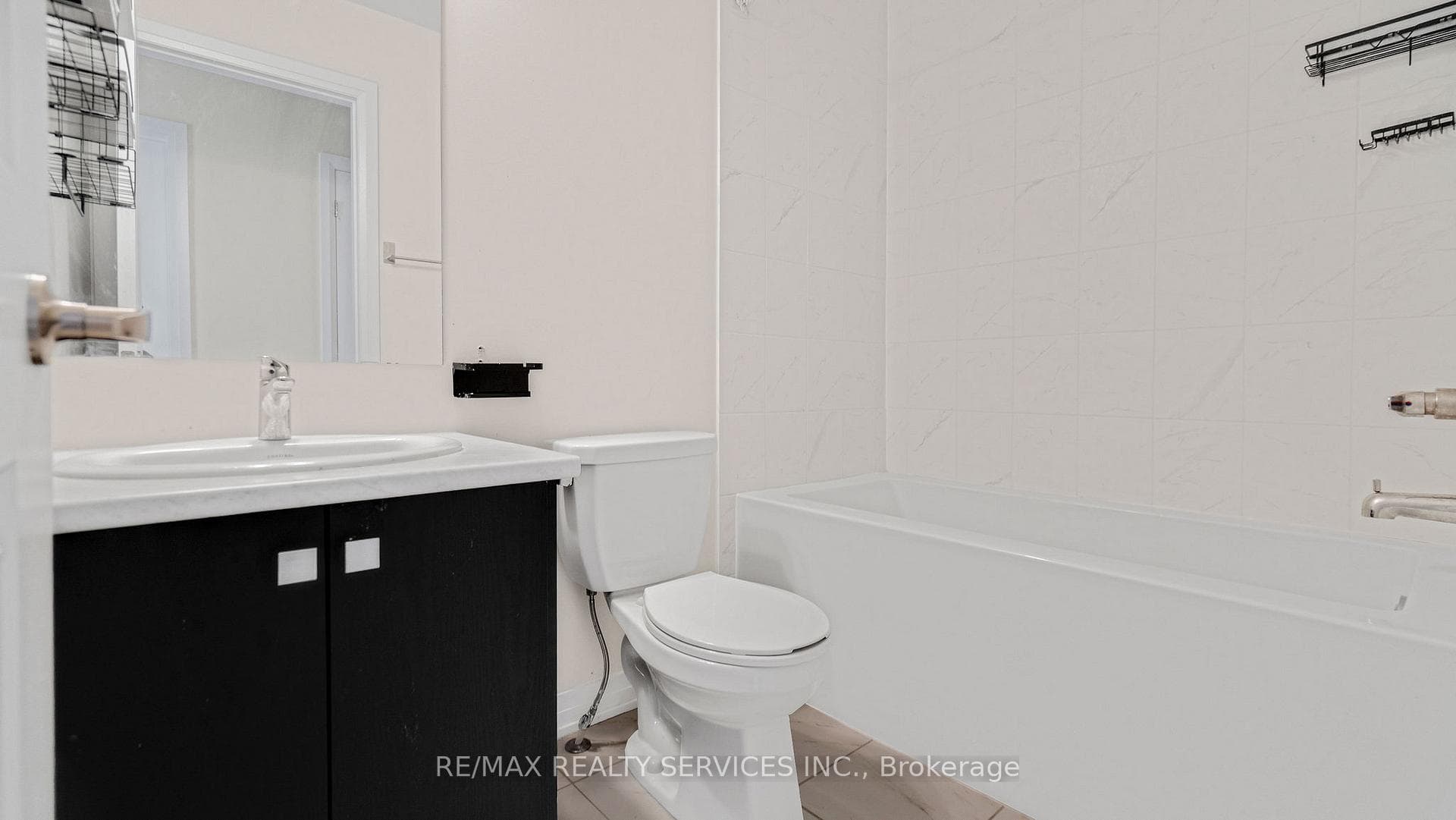 585 Colborne Street Unit 804 photo 21