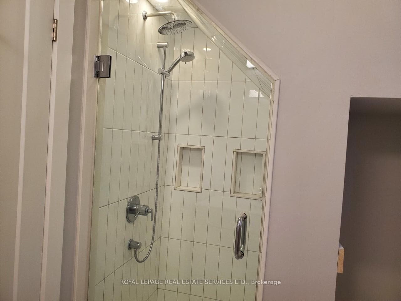 163 High Park Avenue Unit Main photo 13