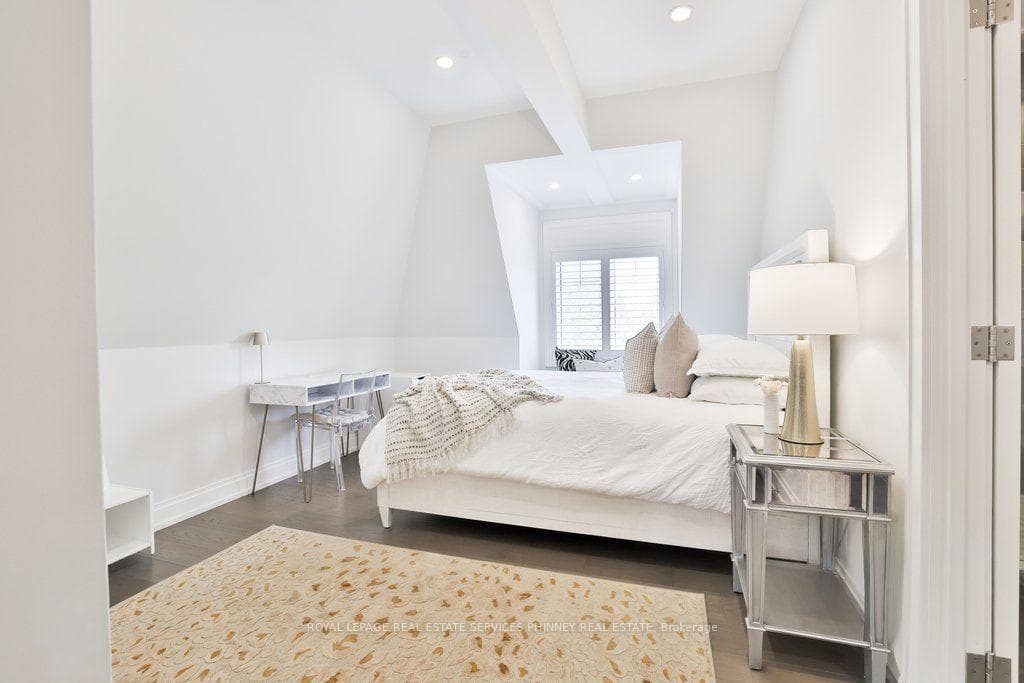 6 Iroquois Avenue photo 22