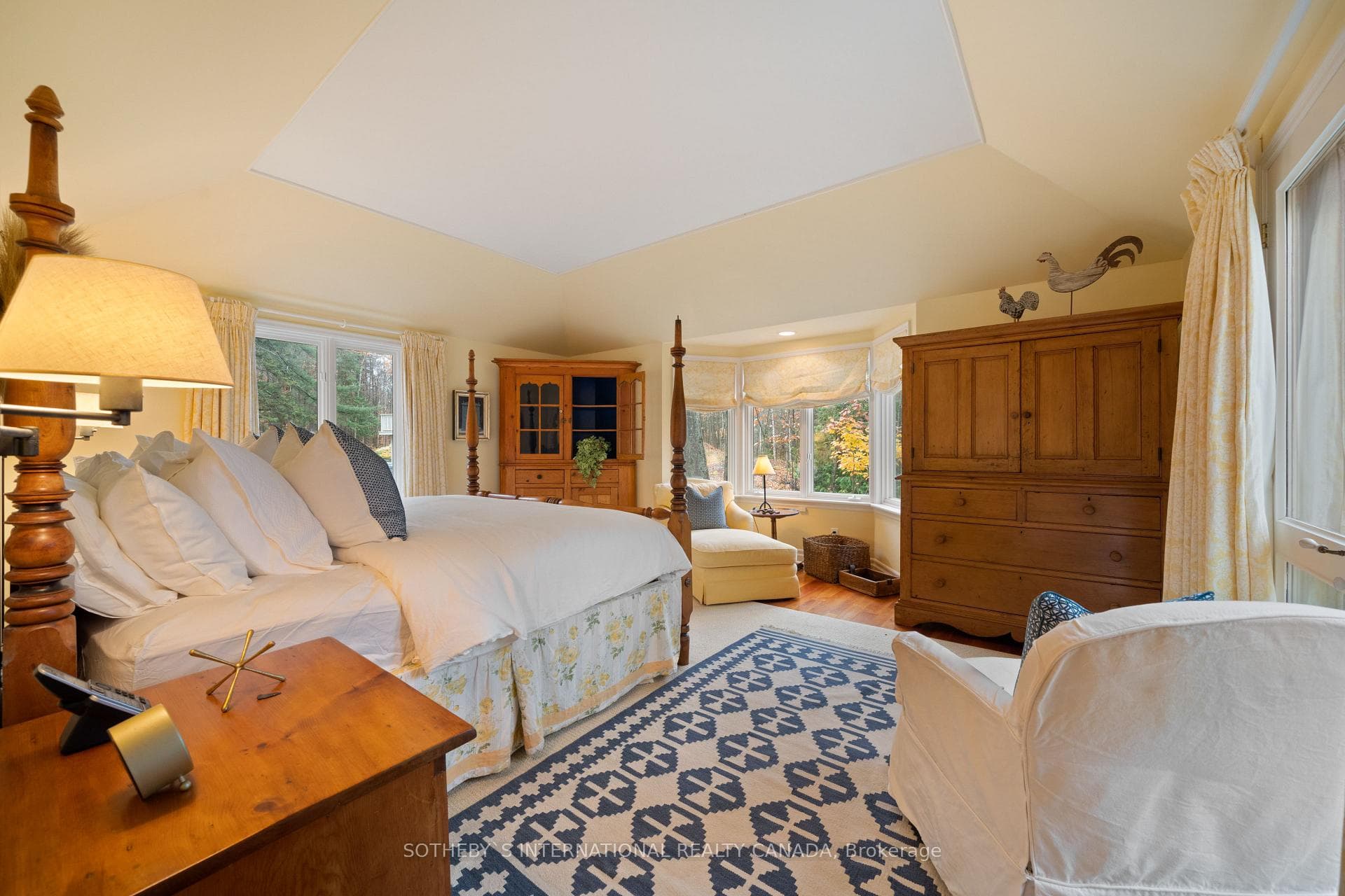 Primary Suite: Views, views, views!