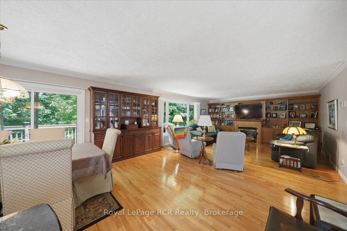 255 2nd Avenue photo 29