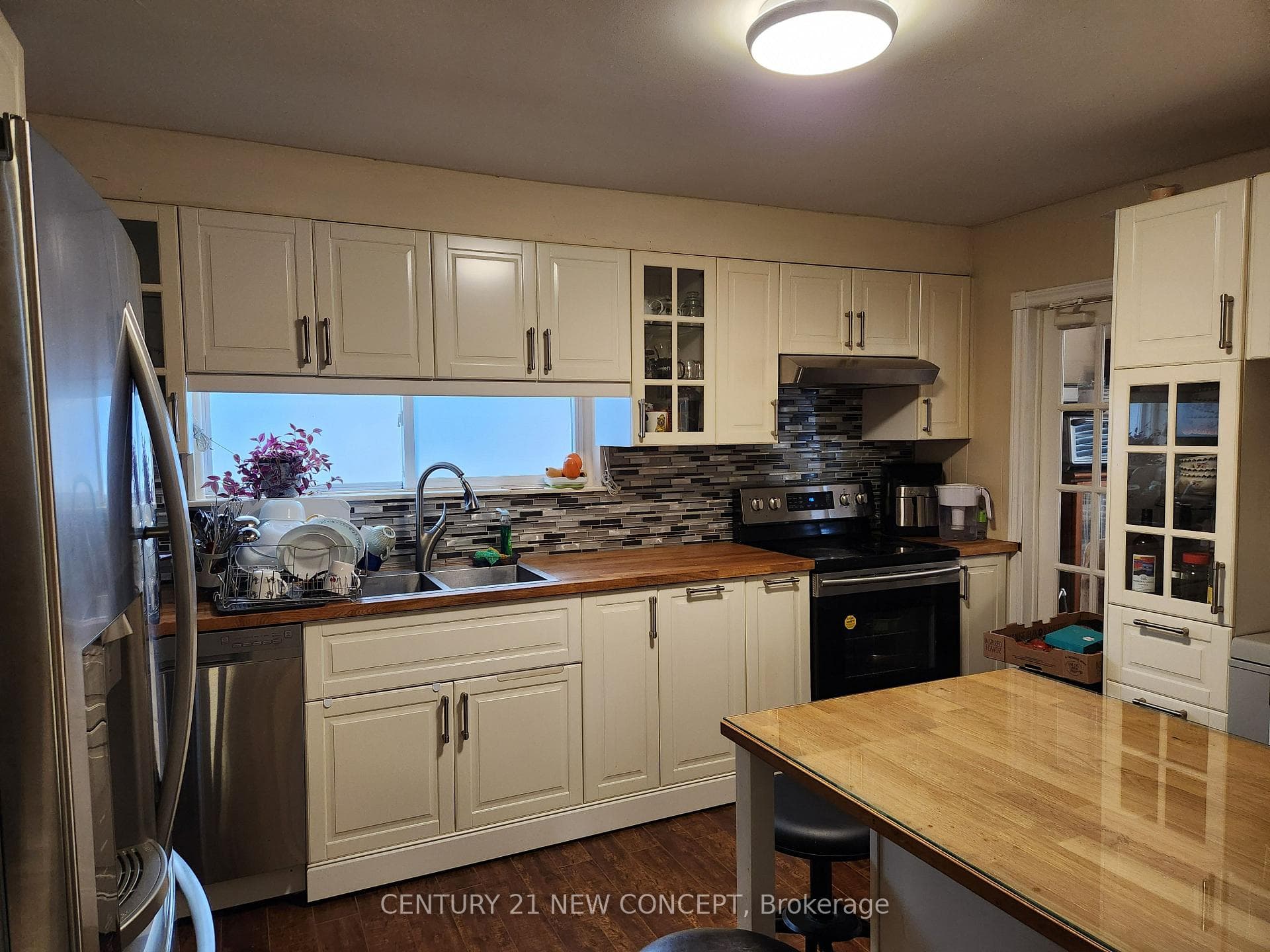 9 Clement Road photo 5