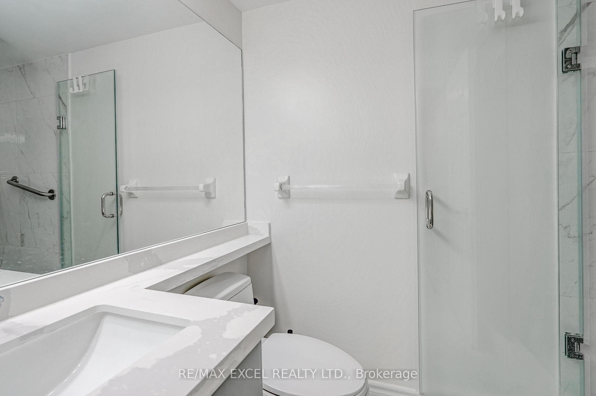 88 Corporate Drive Unit 1011 photo 16