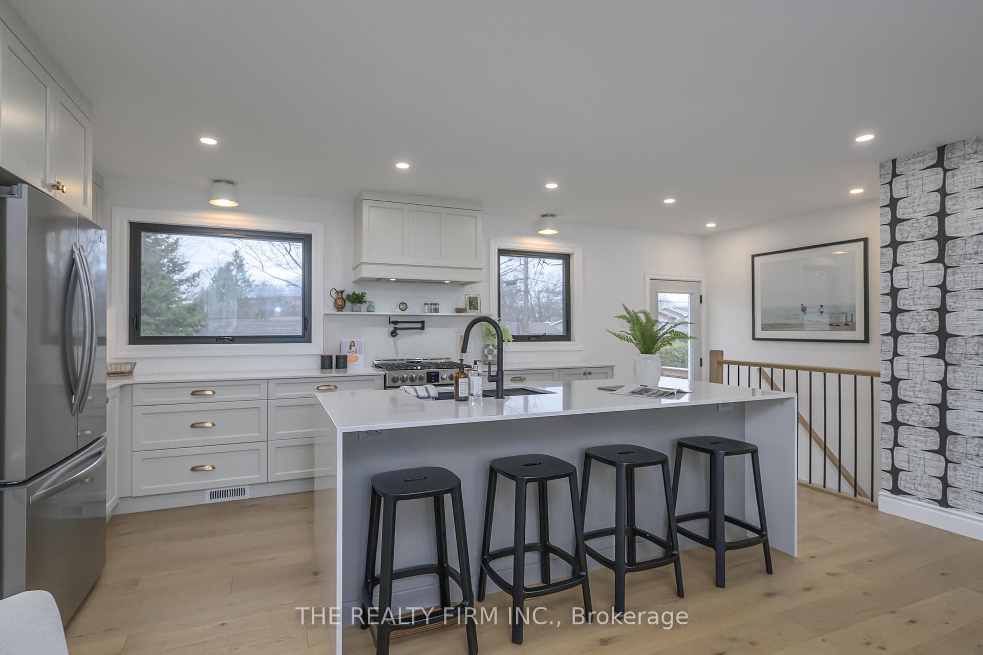 32 Frontenac Road photo 8