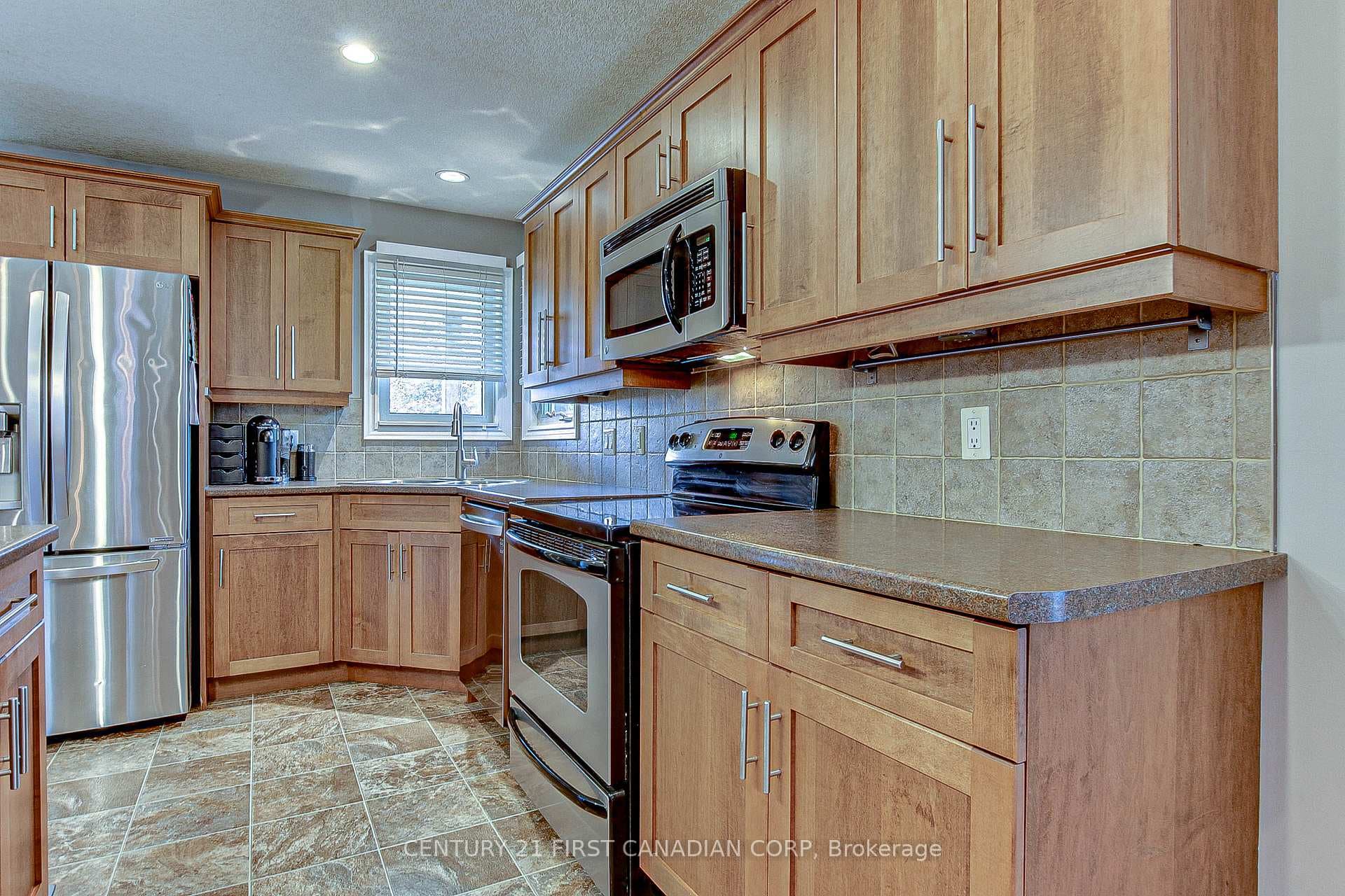 32 Pine Valley Drive photo 7