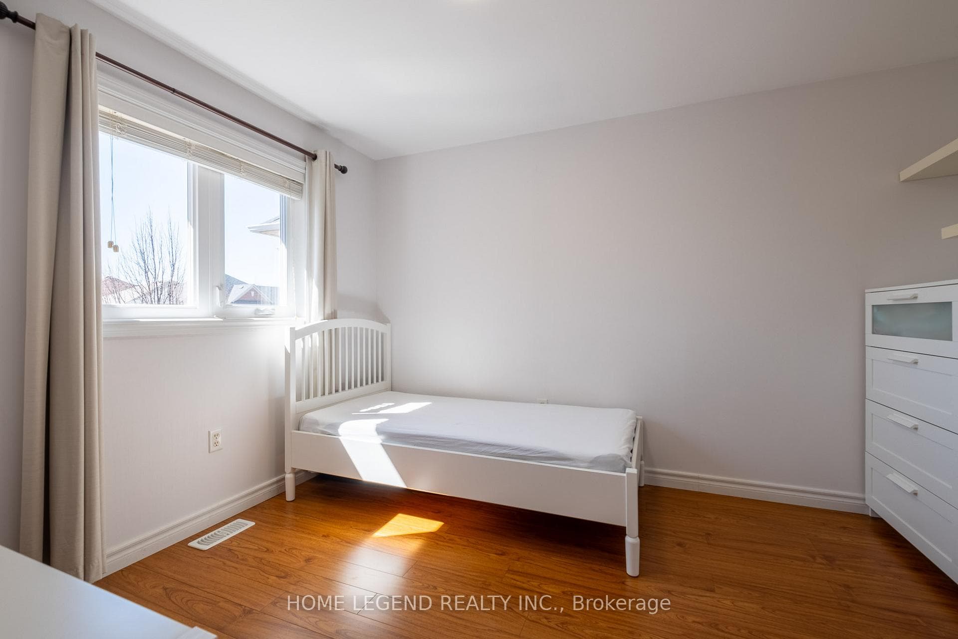 37 Roy Rainey Avenue photo 8