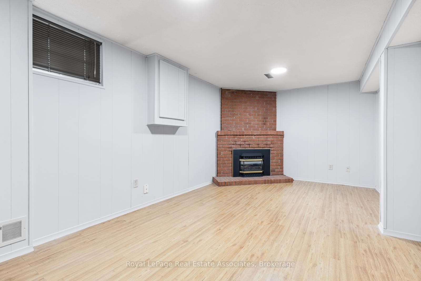 1951 Rathburn Road Unit 79 photo 36