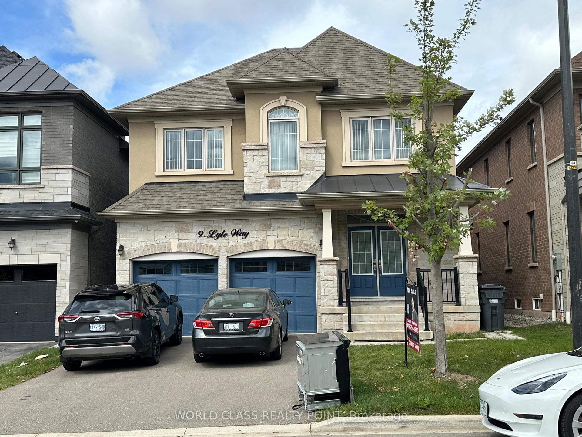 9 Lyle Way photo 3