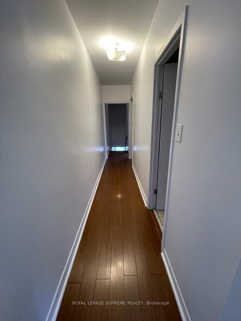 1322 Dundas Street Unit 2 photo 11