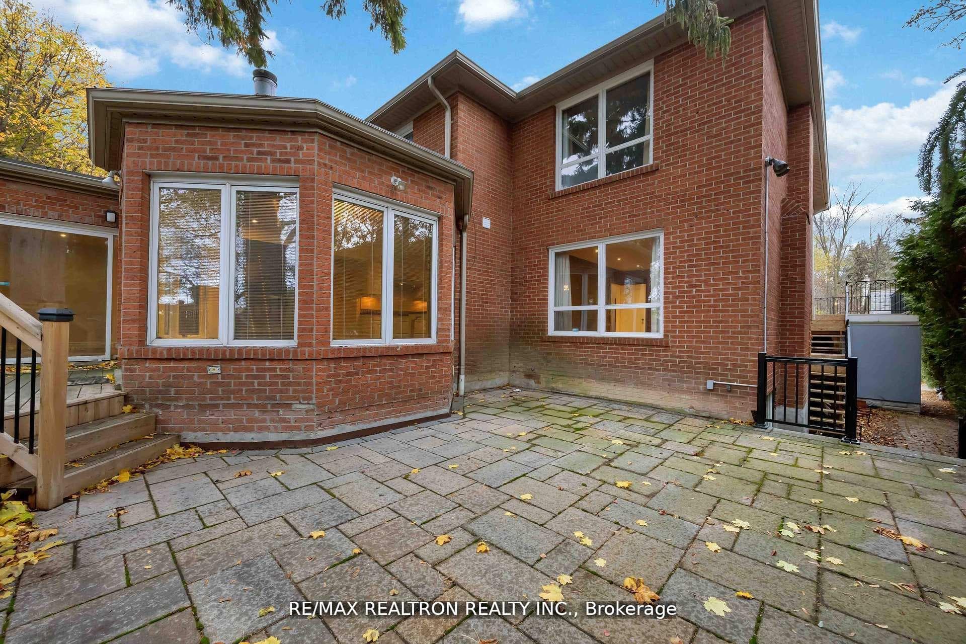 12 Donwoods Drive photo 46