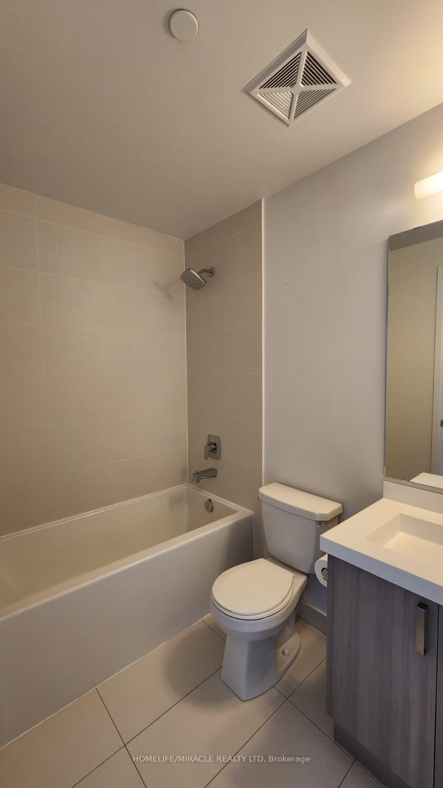 7895 Jane Street Unit 2004 photo 17