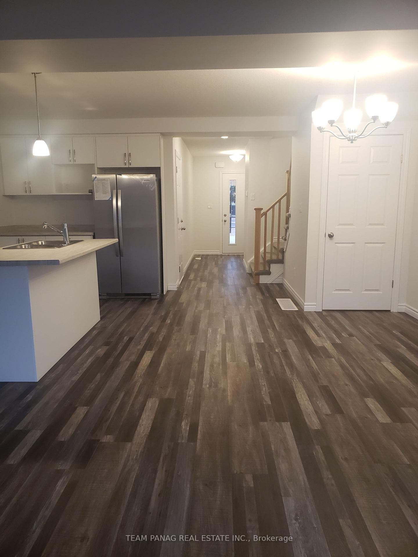 3146 Turner Crescent photo 5