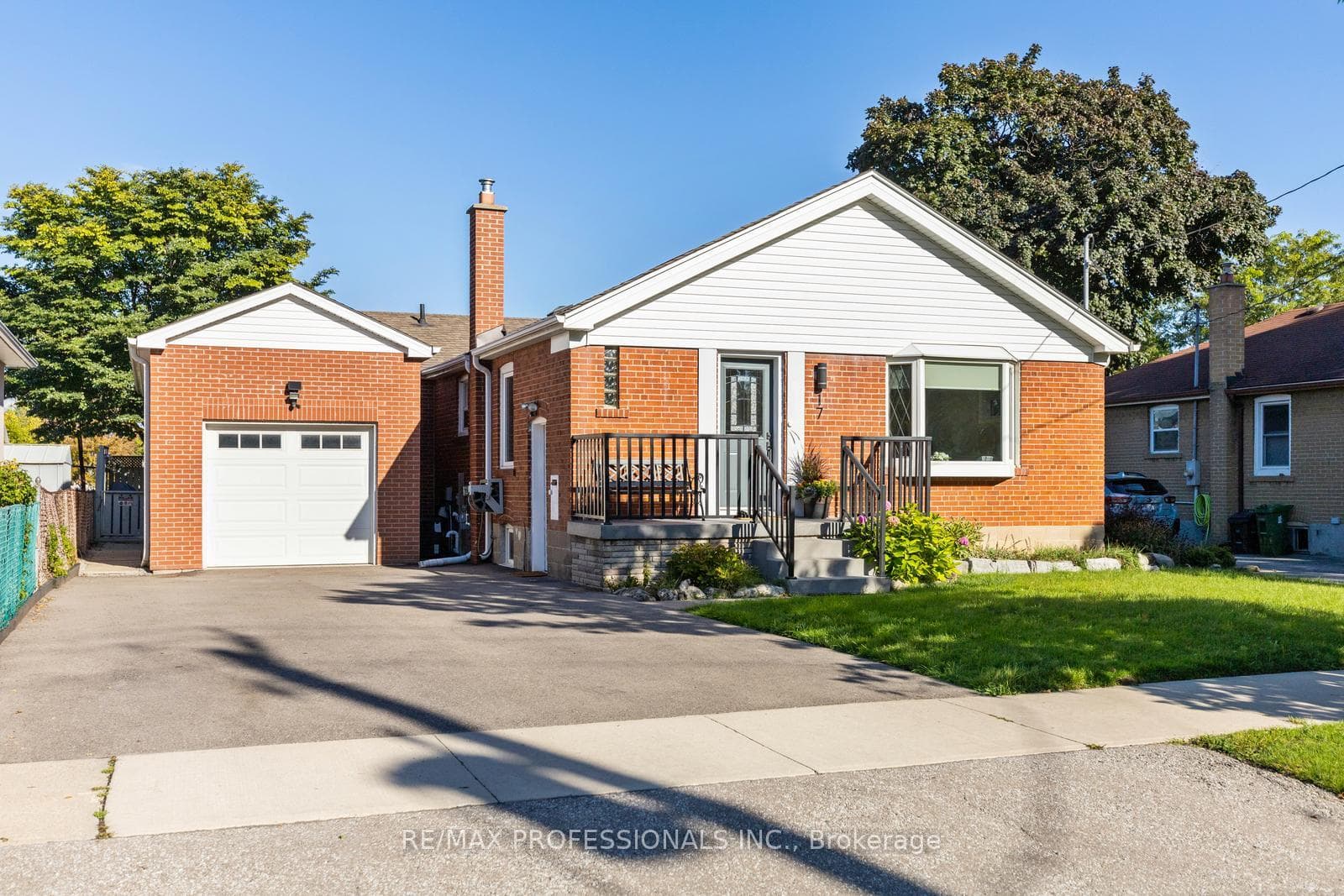 17 Delma Drive photo 1