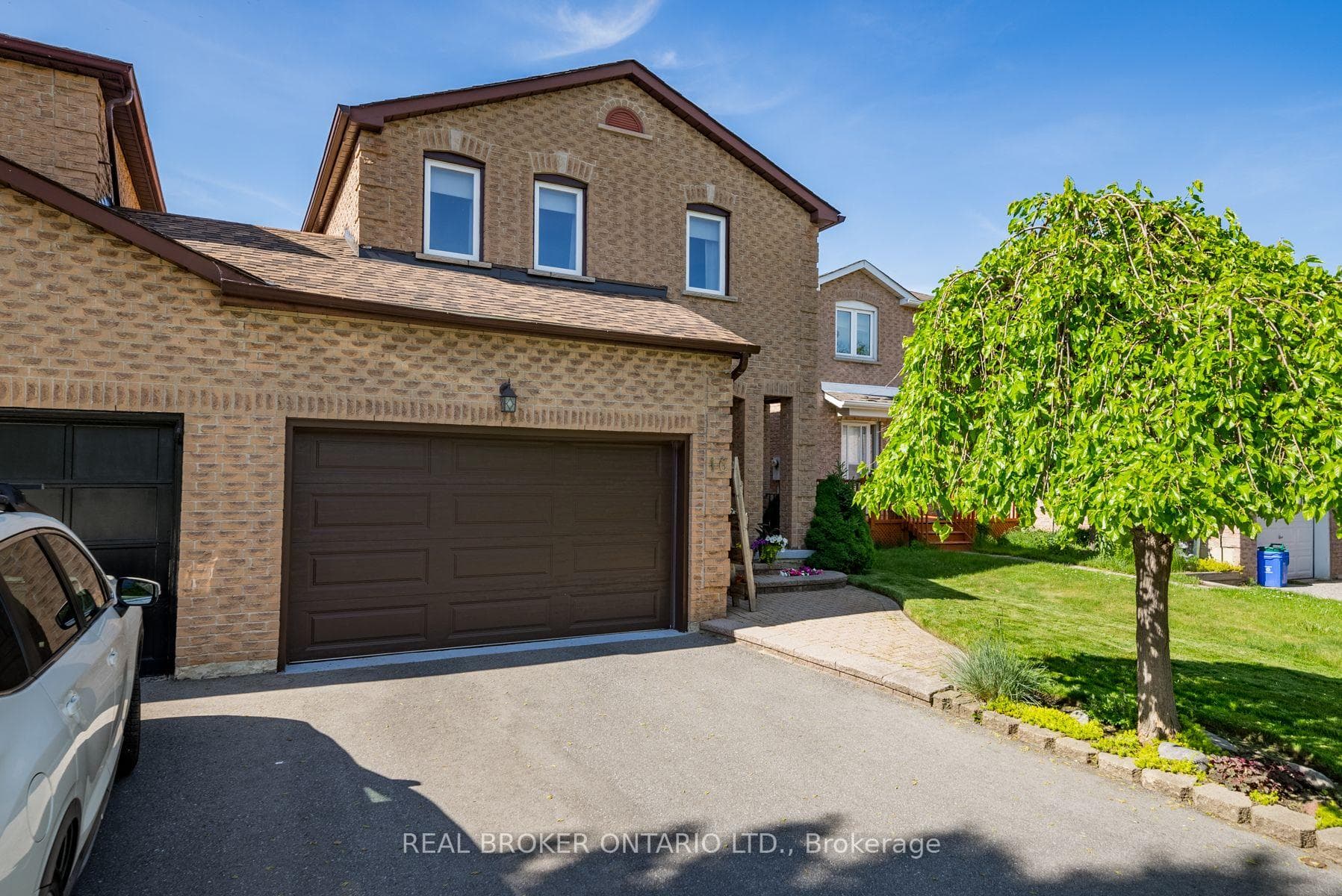 16 Cluett Drive photo 2