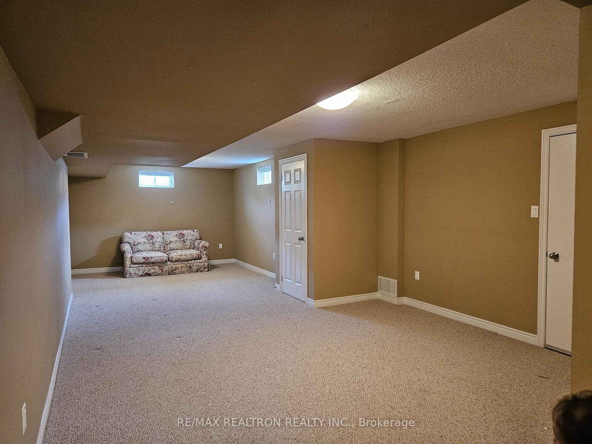 59 Chao Crescent photo 17