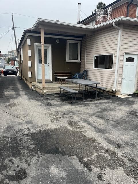 627 Caledonia Road photo 20