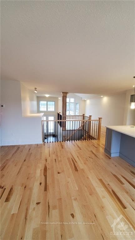 55 TRILLIUM Drive photo 12