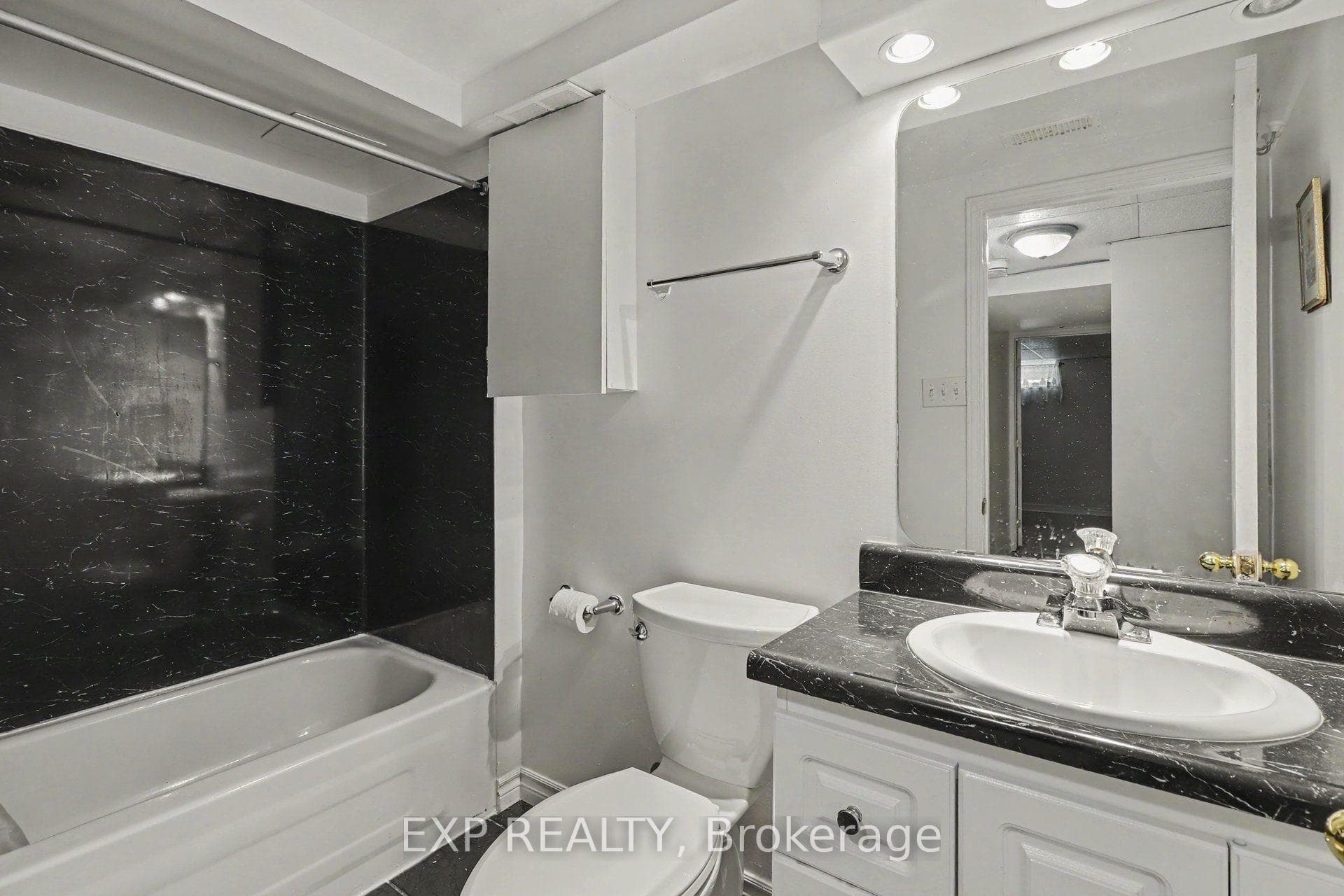 61 Monterey Drive photo 21