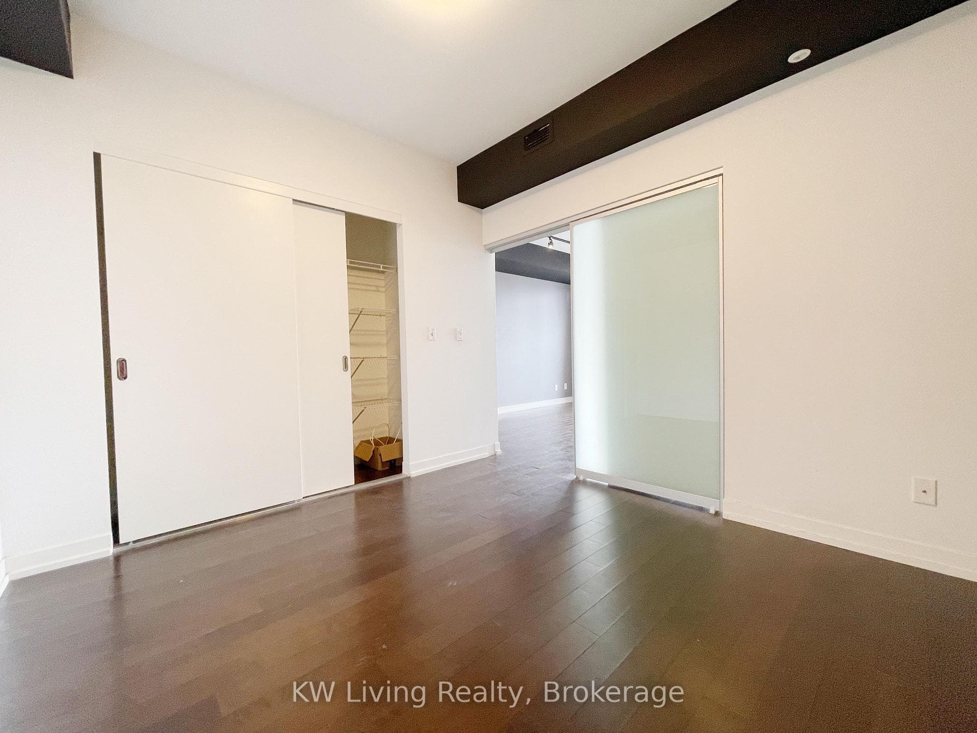 21 Widmer Street Unit 3505 photo 12