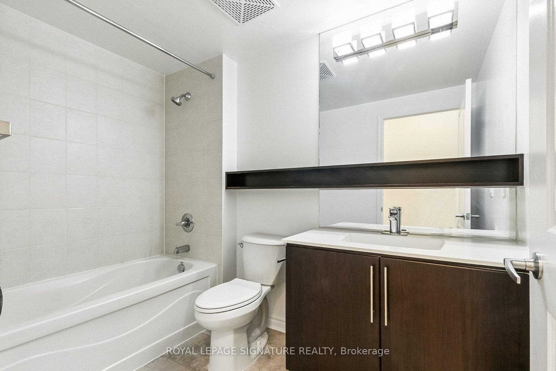 2885 Bayview Avenue Unit 923 photo 14