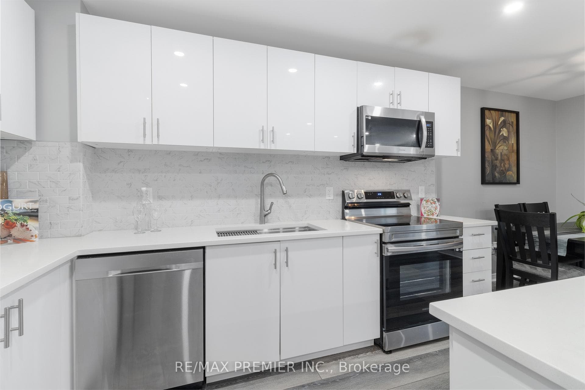 2095 Roche Court Unit 139 photo 17