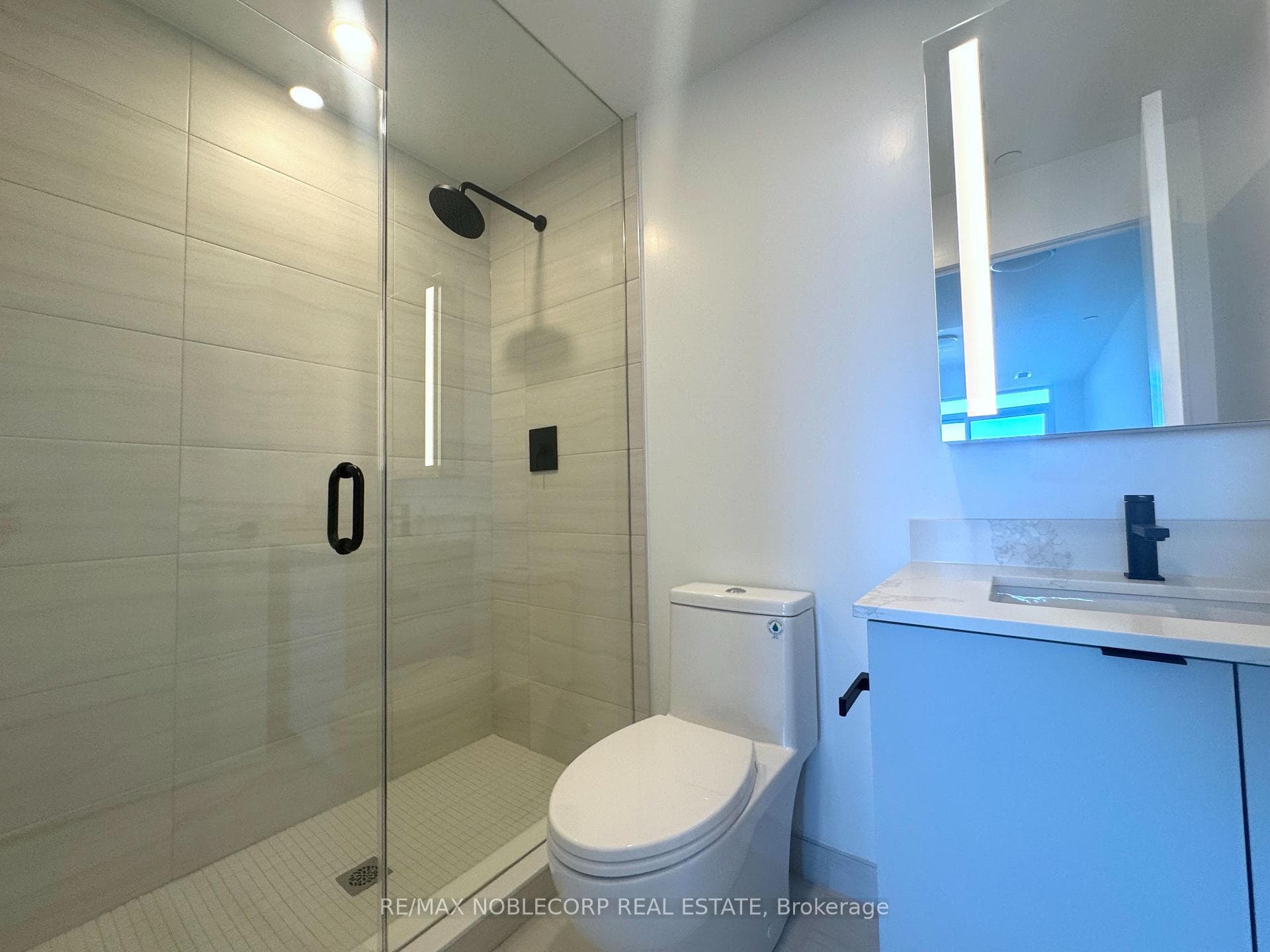 285 Dufferin Street Unit 1019 photo 12